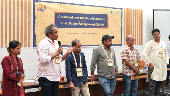 Beyond the Dumpsite: How Investigative Journalists Learned to See the Public Interest Story in Waste